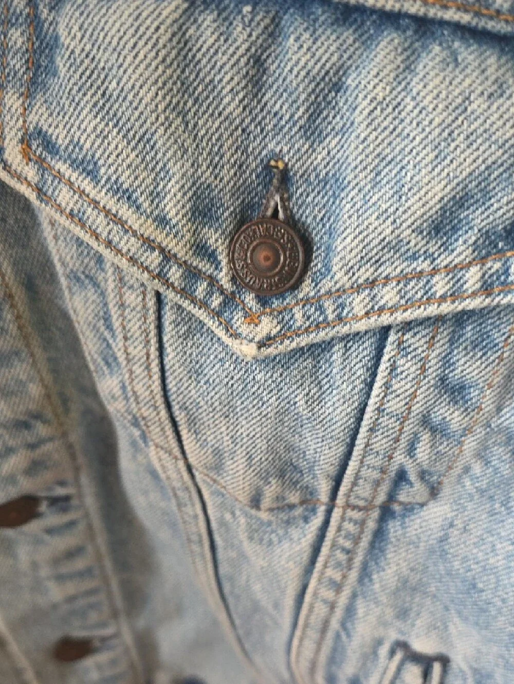 Vintage Light Blue Denim Jacket - Men XL - Picture 2 of 4
